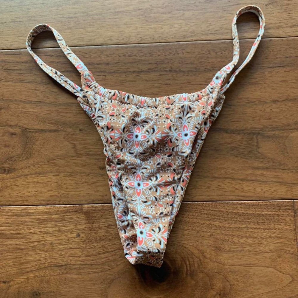 Volcom bikini bottoms